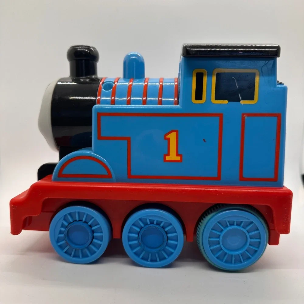 Thomas The Tank Engine Train Electric Toy Blue Red Face Lights‎ Sound Kids Play